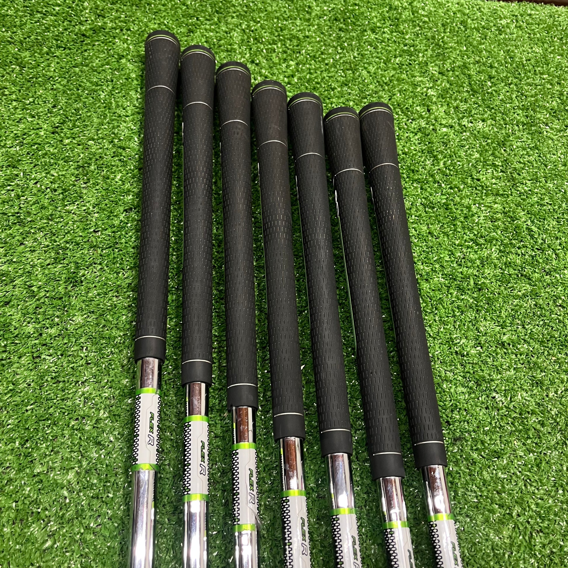 Taylormade RBZ Iron Set 5-PW+AW Steel Regular Flex RH