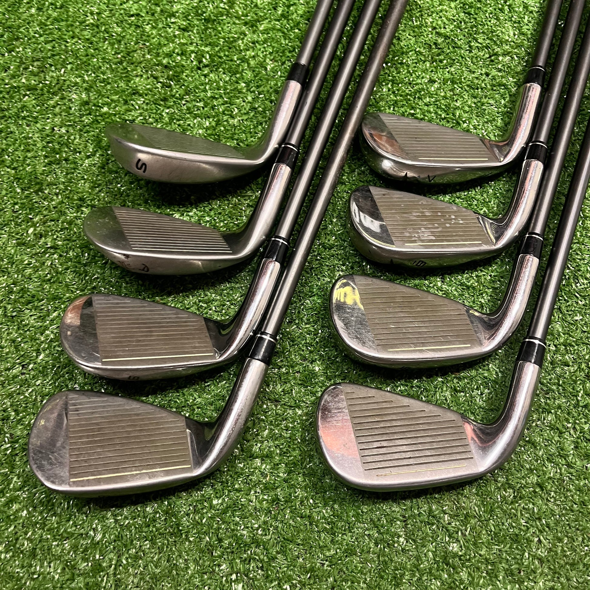 Taylormade RBZ 4-SW Iron Set Graphite Medium Flex RH *READ*