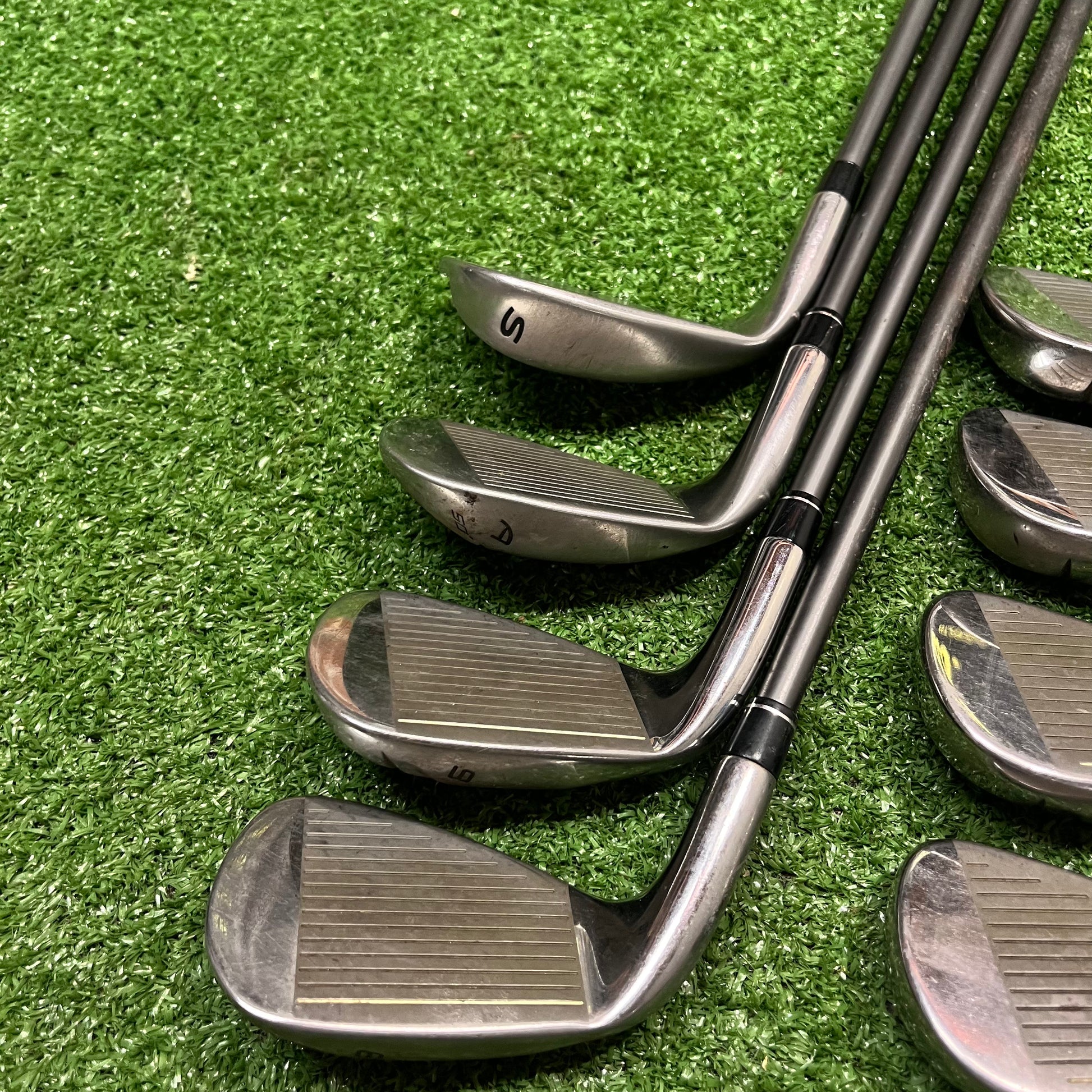 Taylormade RBZ 4-SW Iron Set Graphite Medium Flex RH *READ*