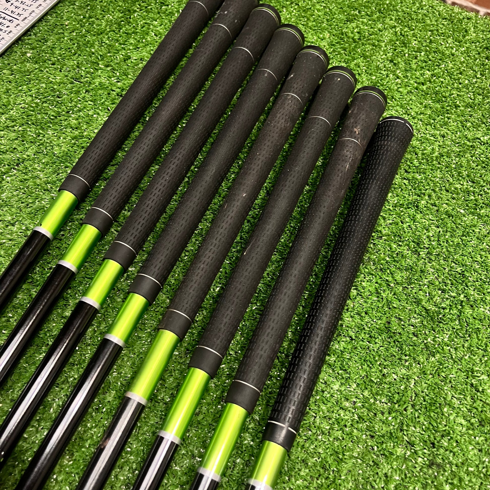 Taylormade RBZ 4-SW Iron Set Graphite Medium Flex RH *READ*