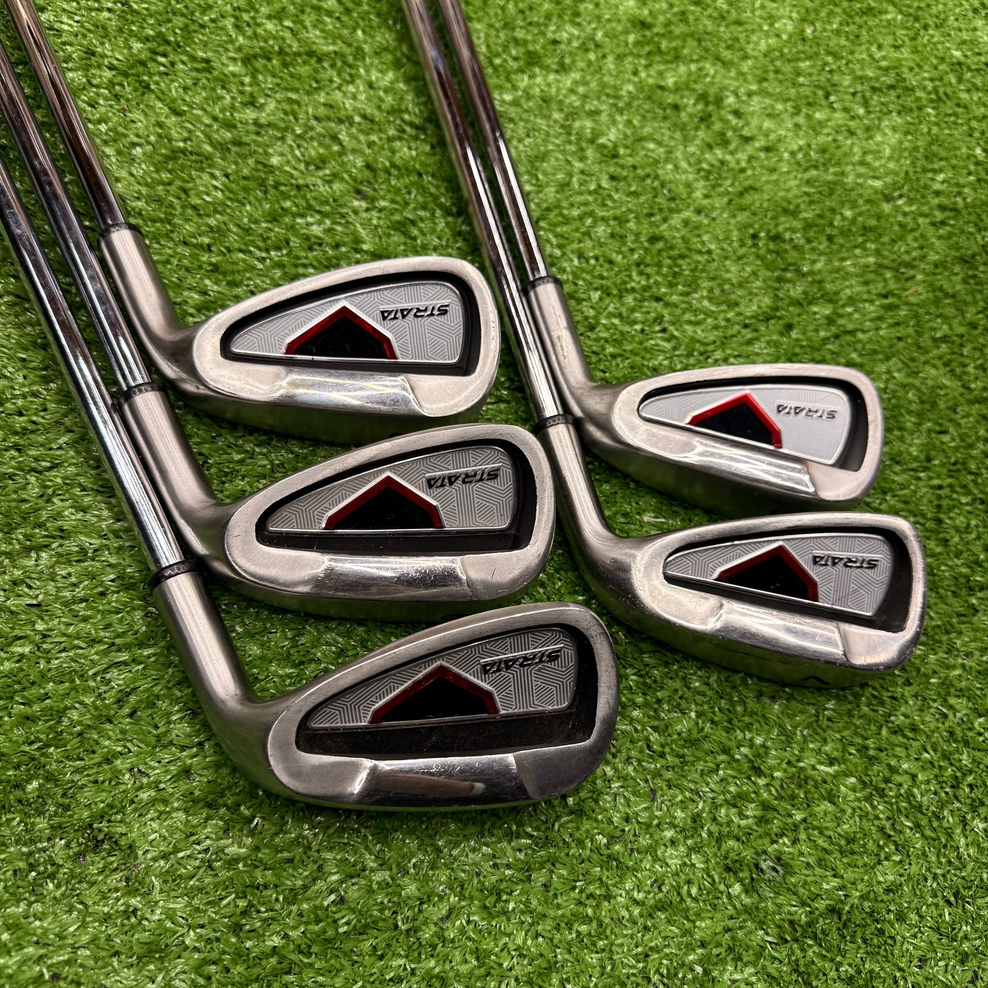 Callaway Strata Red Iron Set PW-6i Steel Uniflex RH - FAIRWAY FINDS