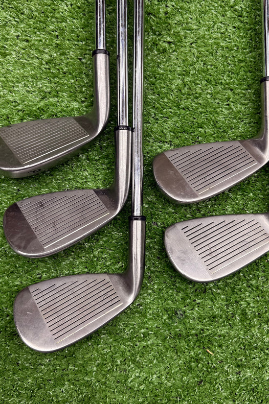 Callaway Strata Red Iron Set PW-6i Steel Uniflex RH - FAIRWAY FINDS