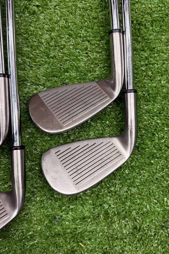 Callaway Strata Red Iron Set PW-6i Steel Uniflex RH - FAIRWAY FINDS