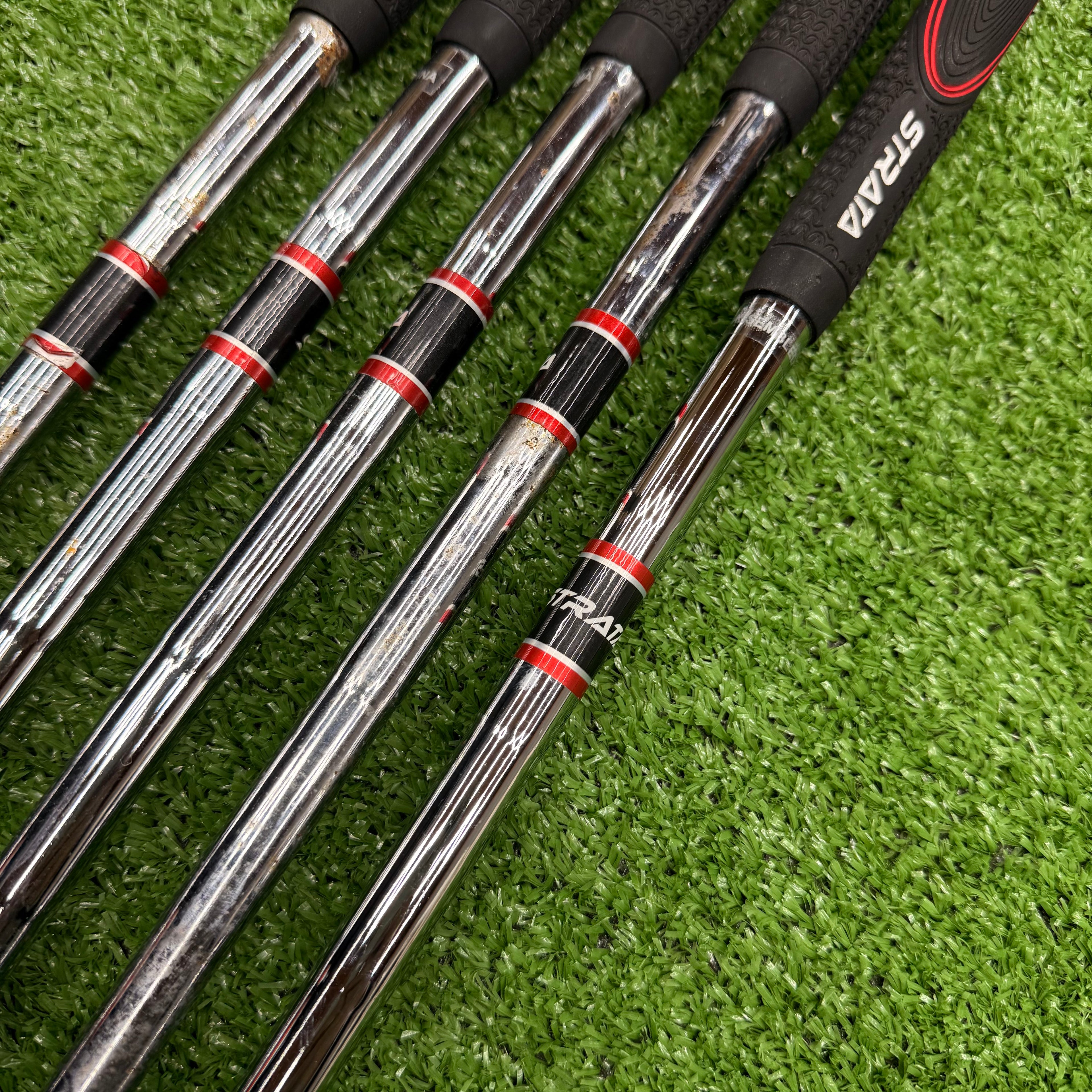 Callaway Strata Red Iron Set PW-6i Steel Uniflex RH - FAIRWAY FINDS