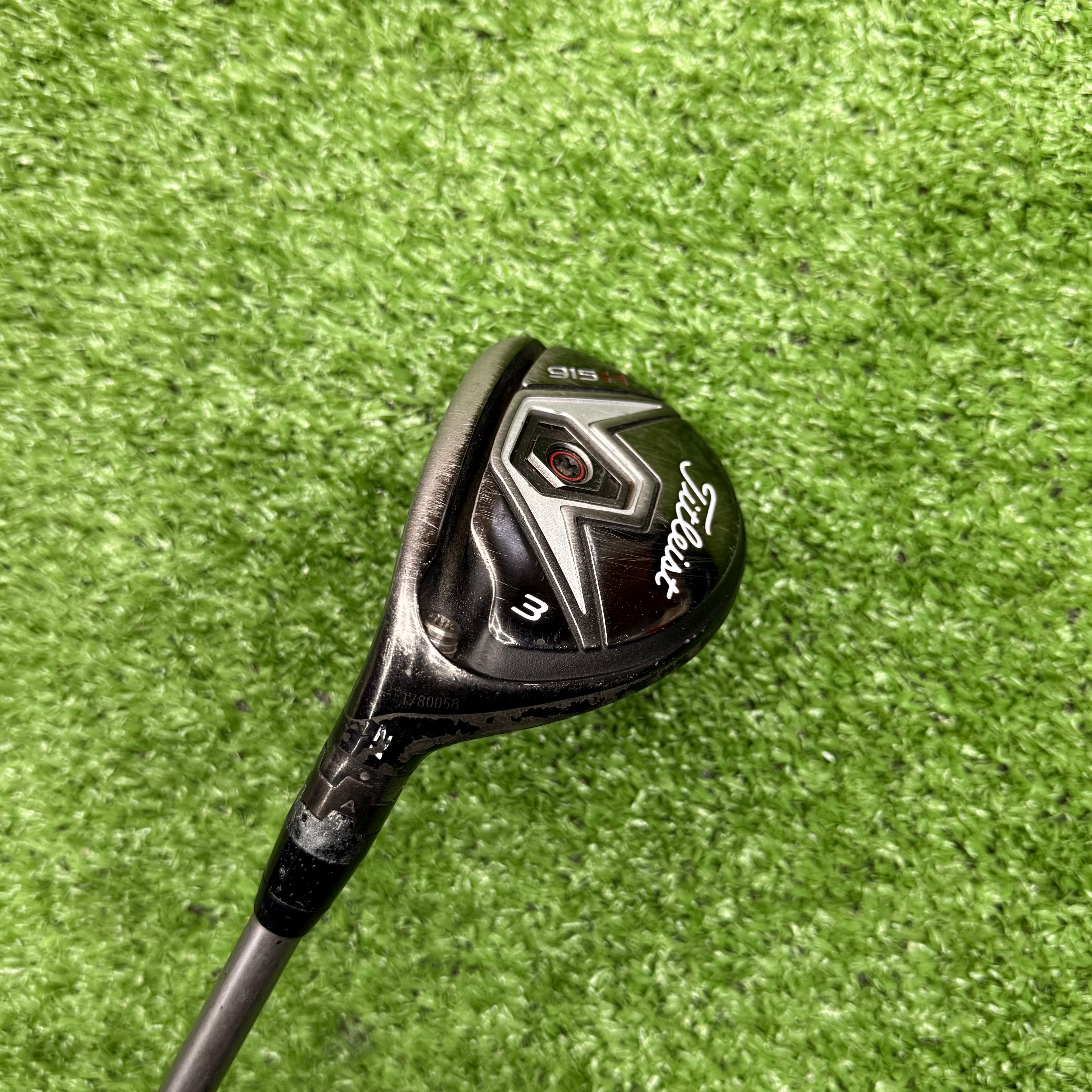 Titleist 915H 21° 3 Hybrid Regular Graphite RH - FAIRWAY FINDS