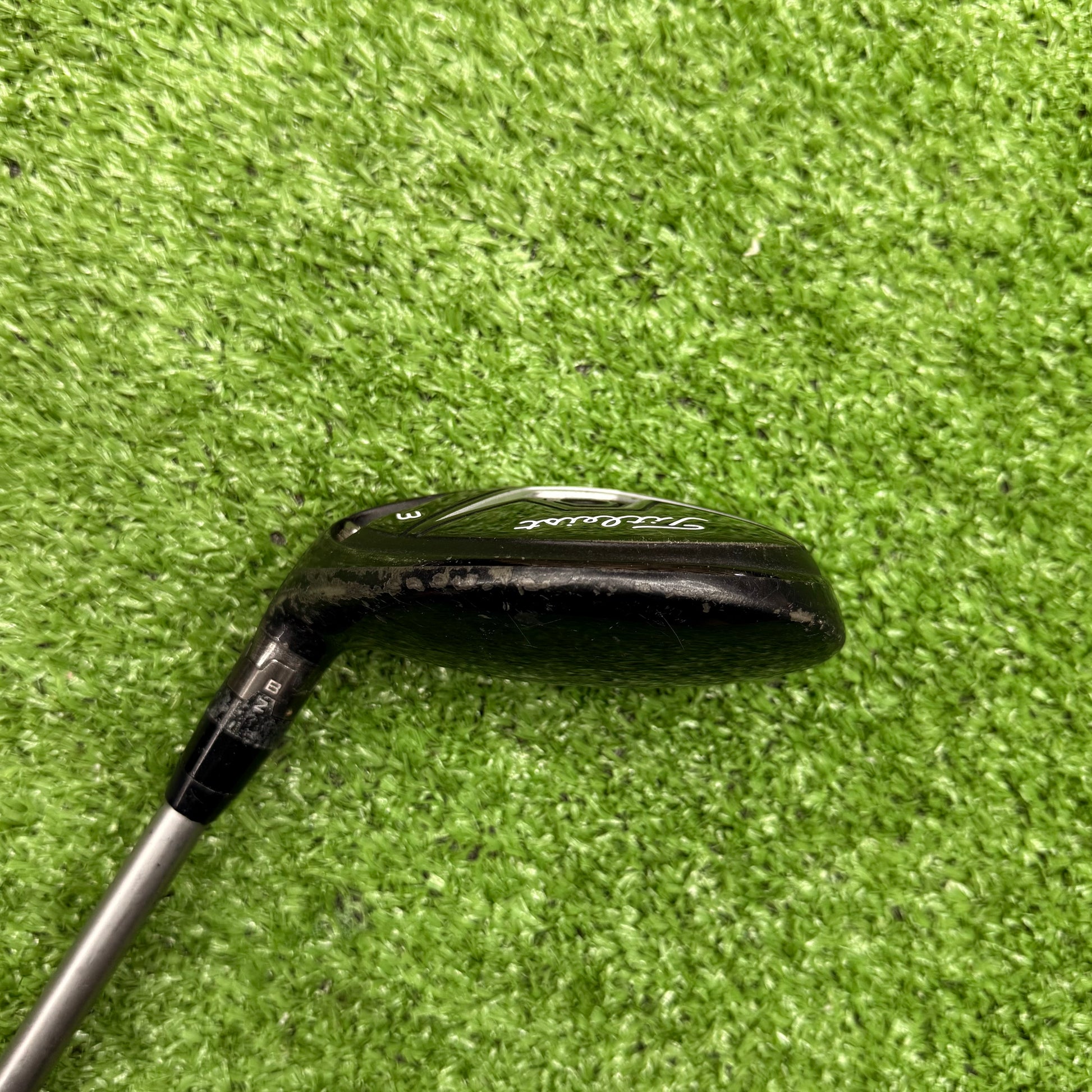 Titleist 915H 21° 3 Hybrid Regular Graphite RH - FAIRWAY FINDS