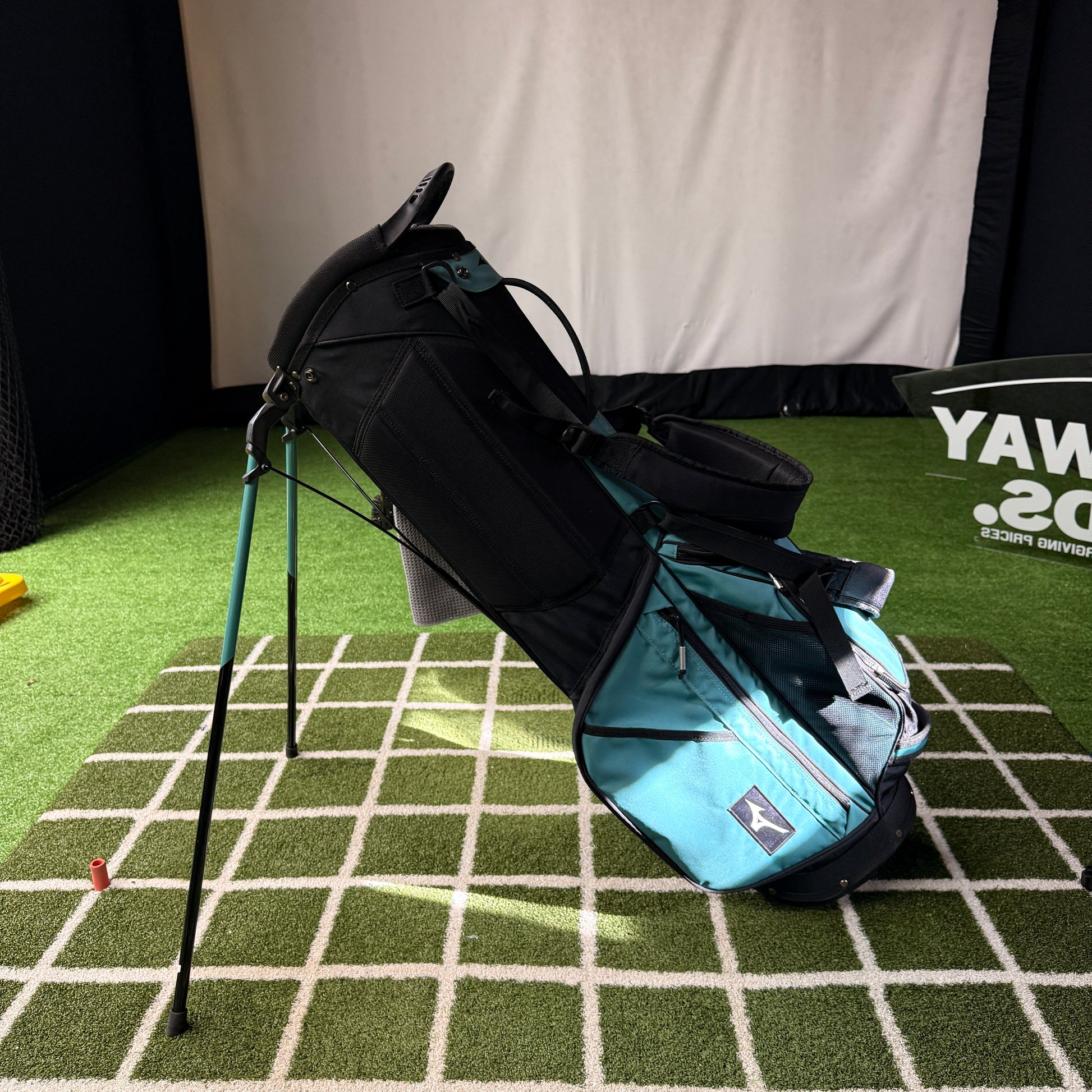Mizuno BR-D3 Stand Bag 4 Way - FAIRWAY FINDS