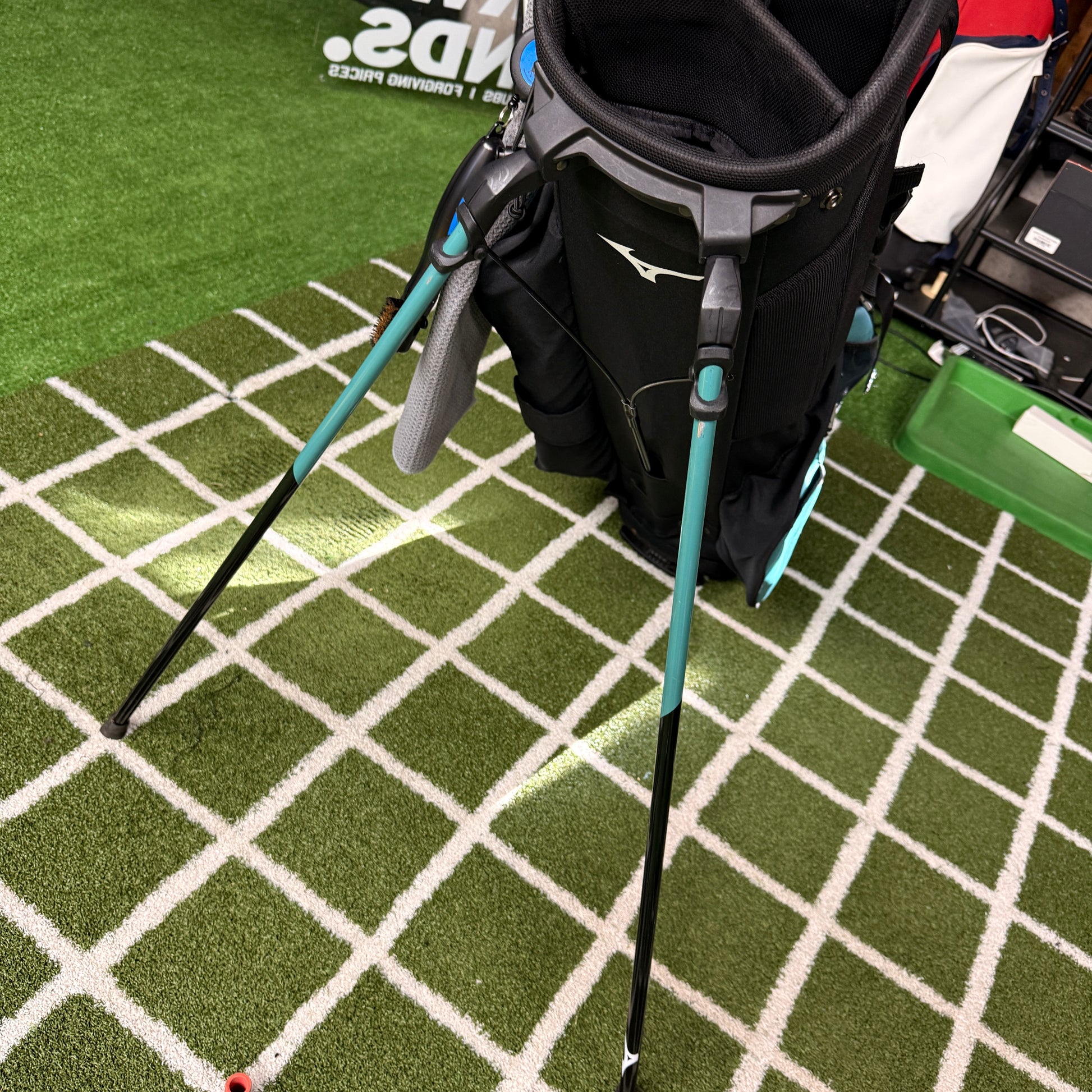 Mizuno BR-D3 Stand Bag 4 Way - FAIRWAY FINDS