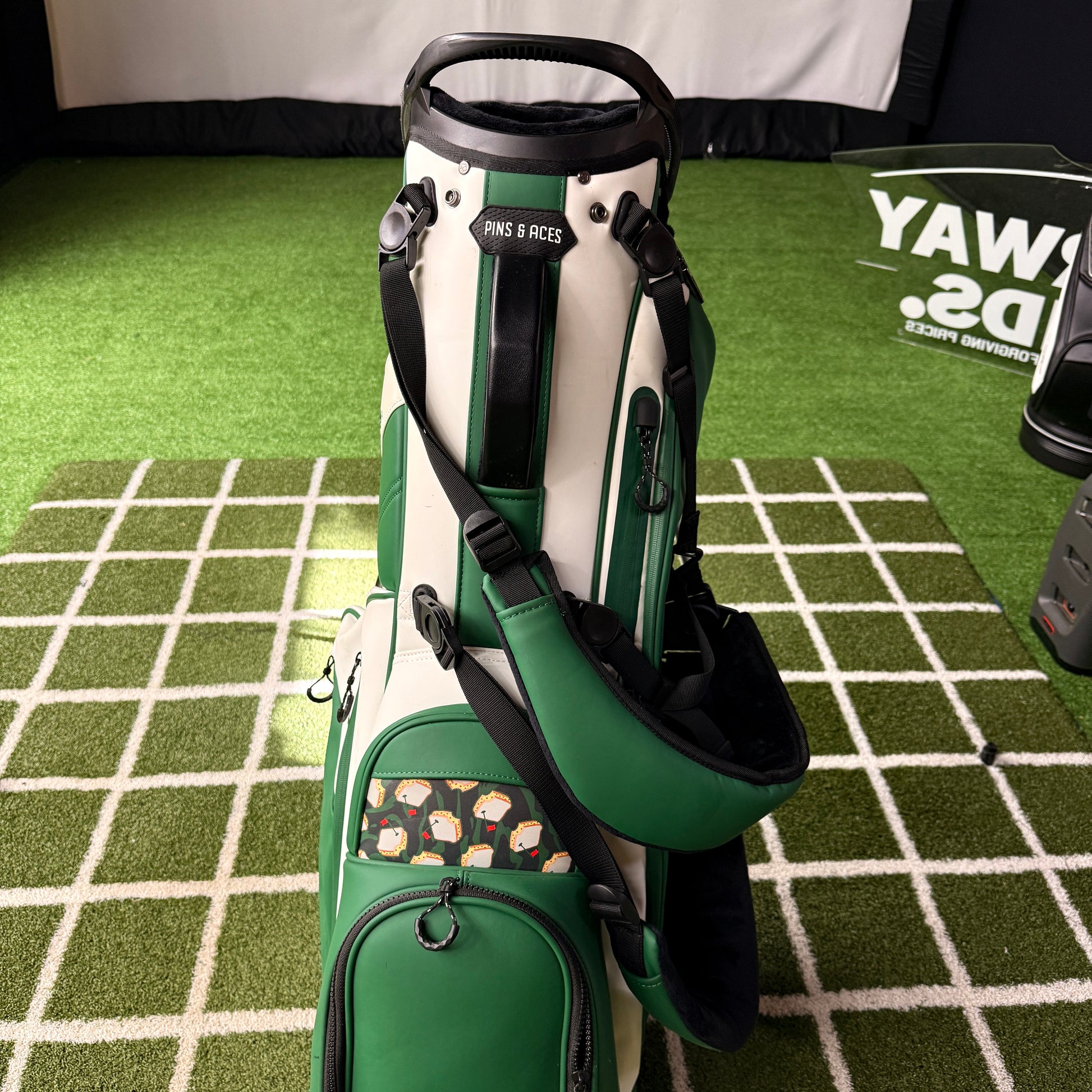 Pins & Aces "Masters" 14 Way Stand Bag - FAIRWAY FINDS