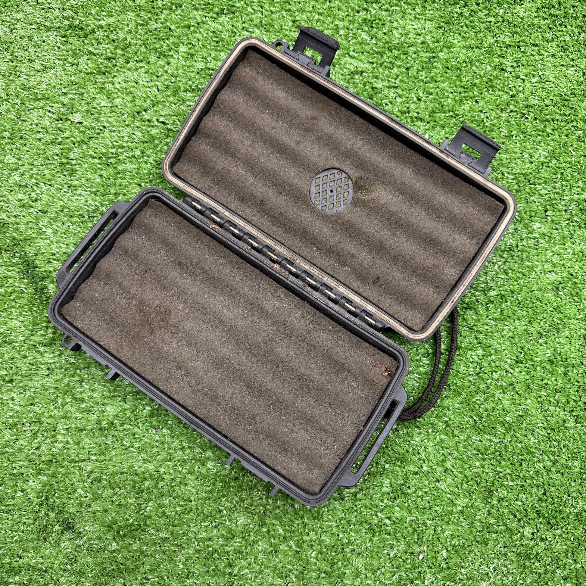 Cigar Caddy - FAIRWAY FINDS