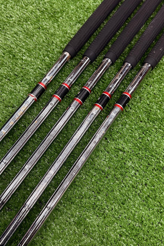 Callaway Strata Red Iron Set PW-6i Steel Uniflex RH - FAIRWAY FINDS