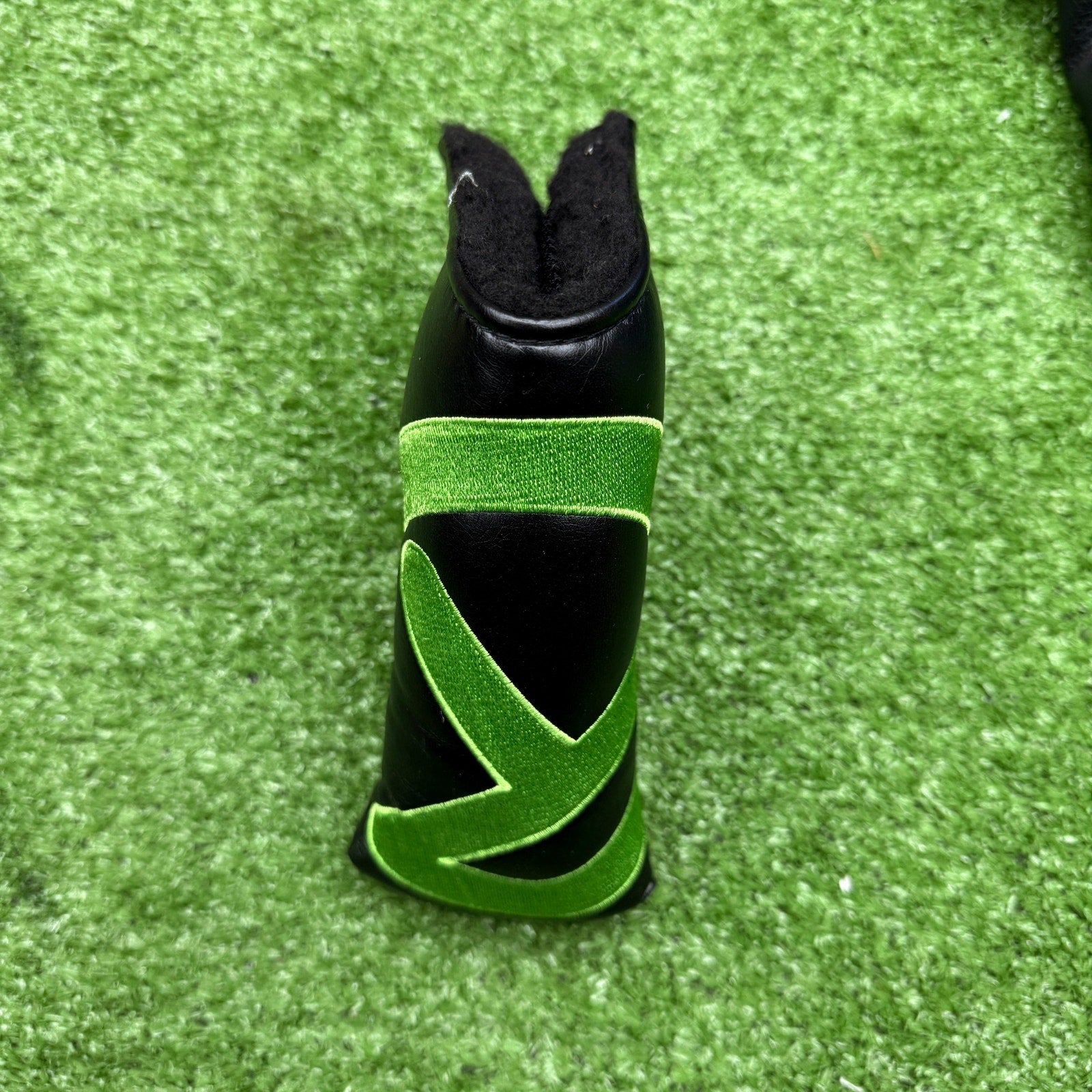 Scotty Cameron CIRCLE T Blade Headcover