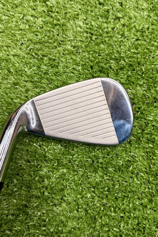 Callaway Rogue Pro 18' Single 7 Iron Regular Steel RH