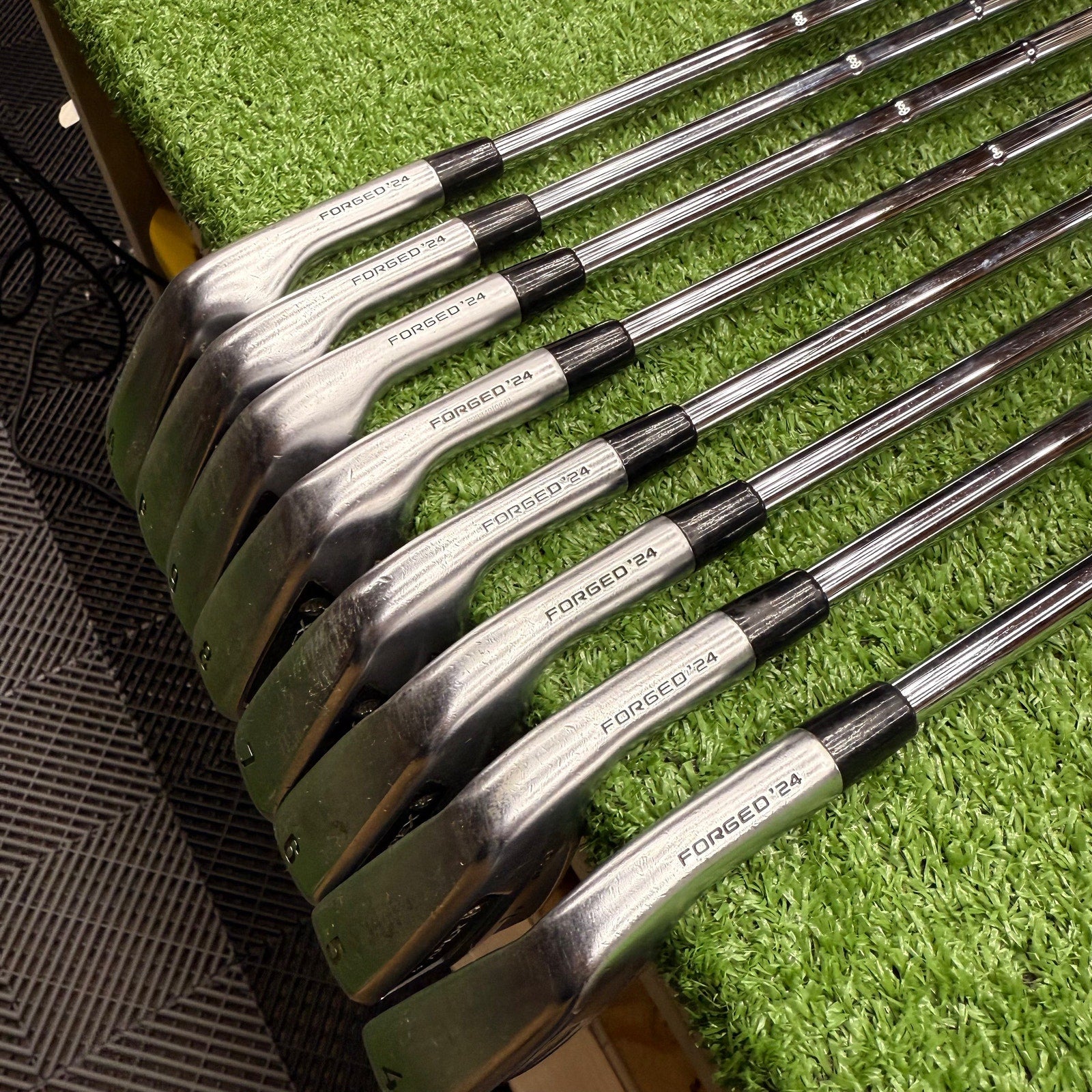 Callaway 2024 Apex Pro Iron Set 4-PW+AW Stiff Steel RH - FAIRWAY FINDS