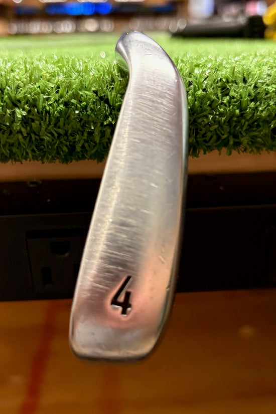 Callaway APEX 24' AI300 4 Iron AXIOM Velecore Stiff RH - FAIRWAY FINDS