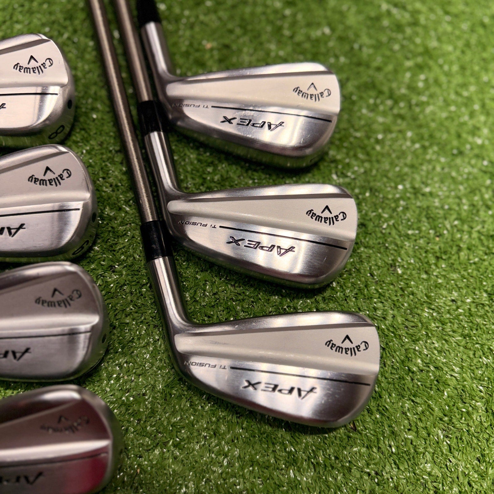 Callaway Apex Fusion TI Iron Set 5-AW Regular Graphite RH