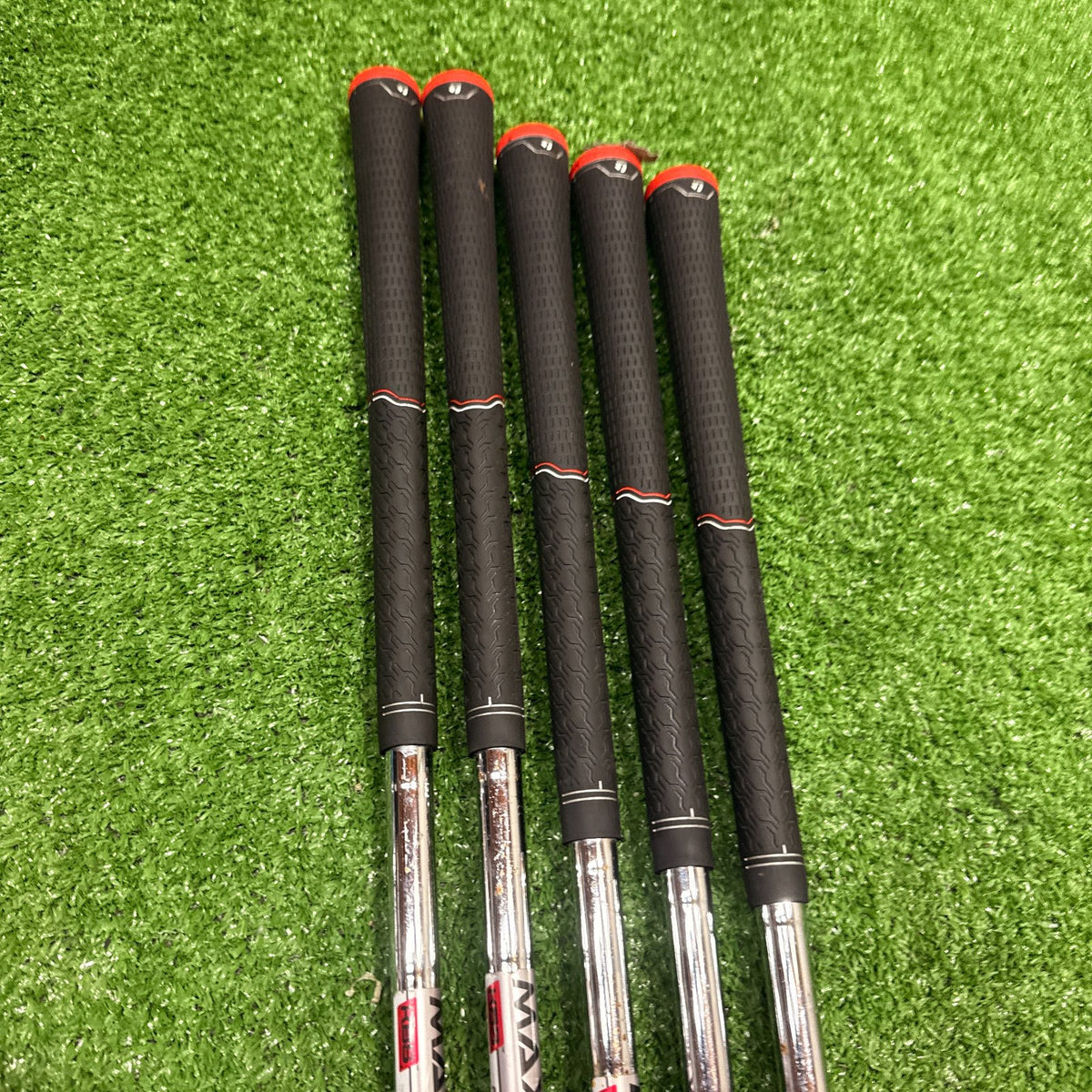 TaylorMade M6 6-PW Iron Set Regular Steel RH