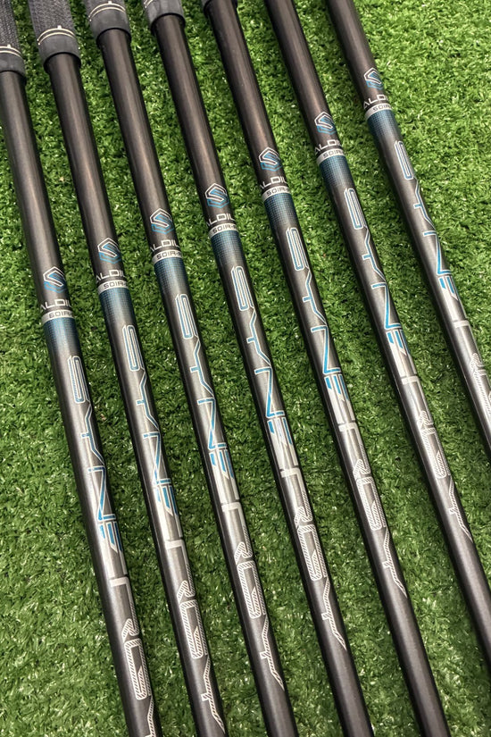 Callaway Rogue X 6-PW, AW, SW Iron Set Regular Graphite RH