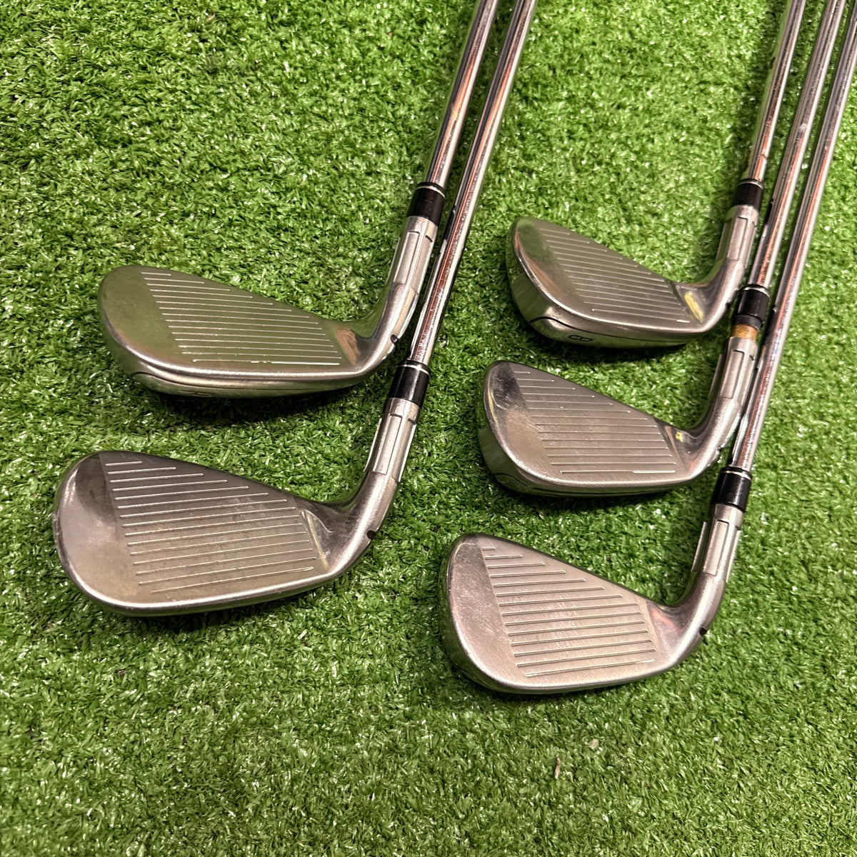 TaylorMade M6 6-PW Iron Set Regular Steel RH