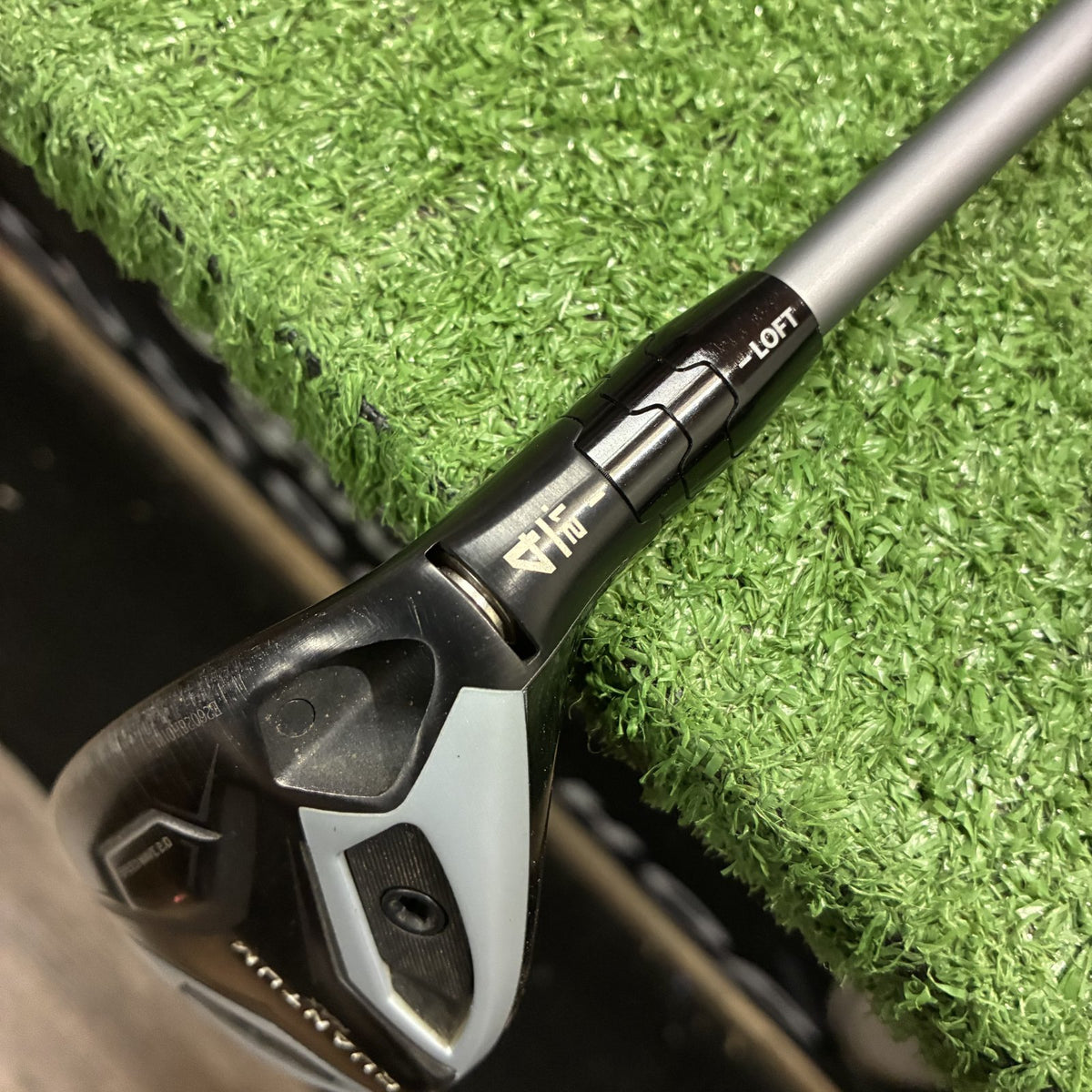 Callaway Quantum Max 4 Hybrid Stiff Graphite RH