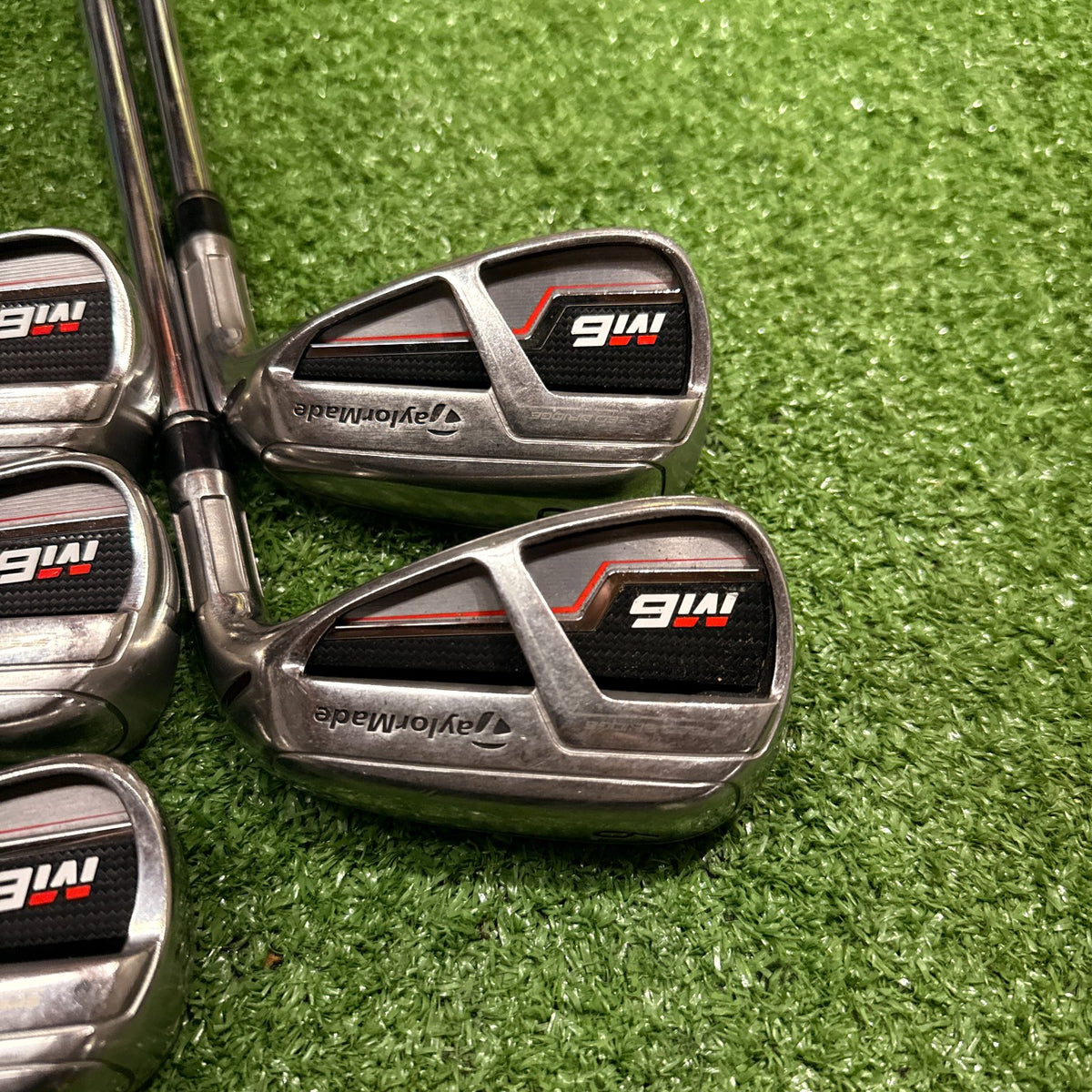 TaylorMade M6 6-PW Iron Set Regular Steel RH