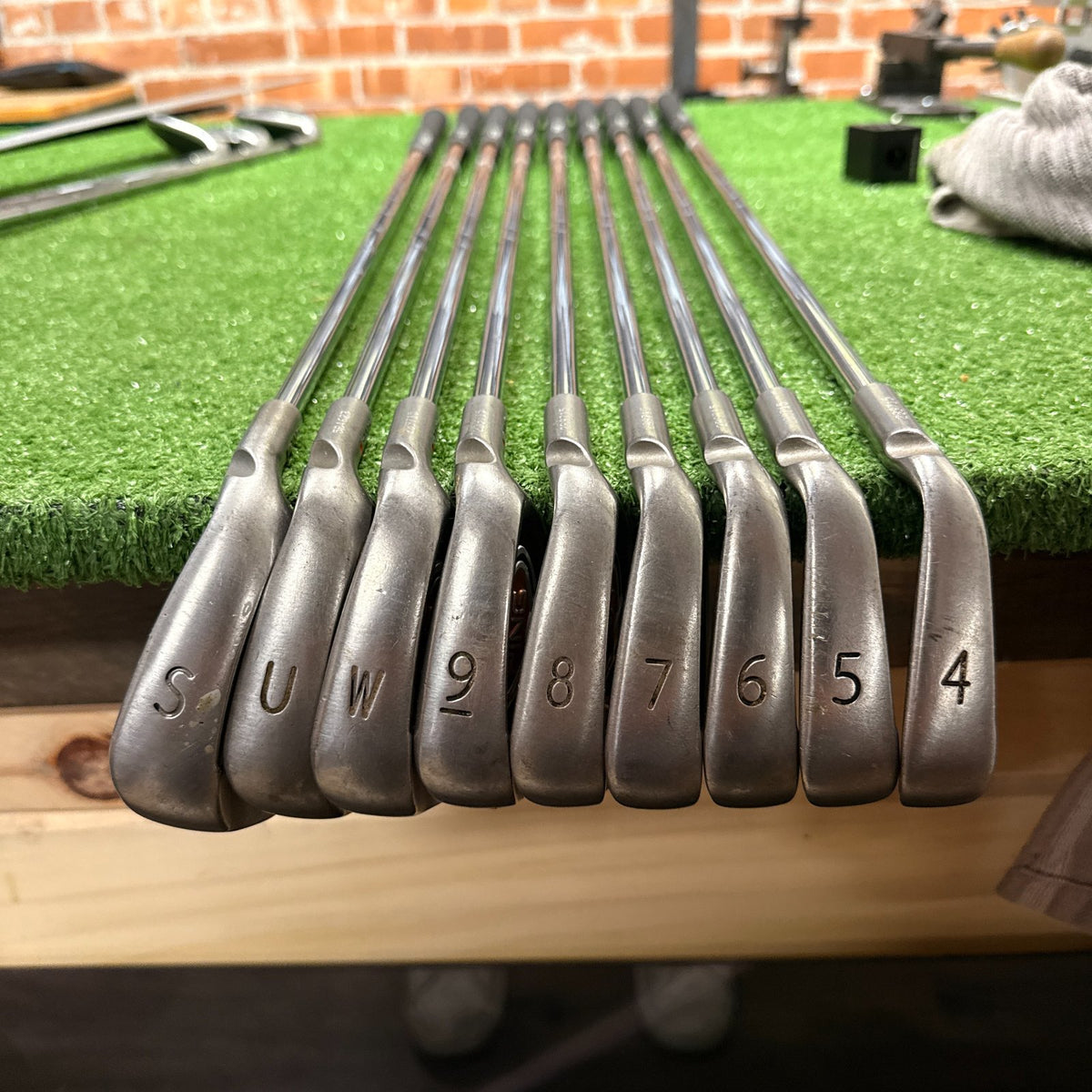 PING G10 4–9, W, U, S Iron Set Regular Steel RH