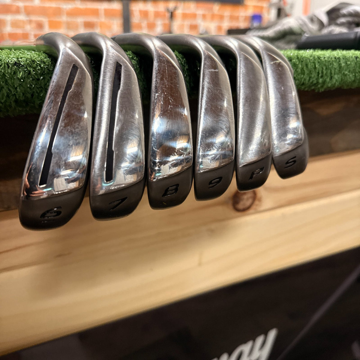 TaylorMade AeroBurner 6-PW, SW Iron Set Stiff Steel RH