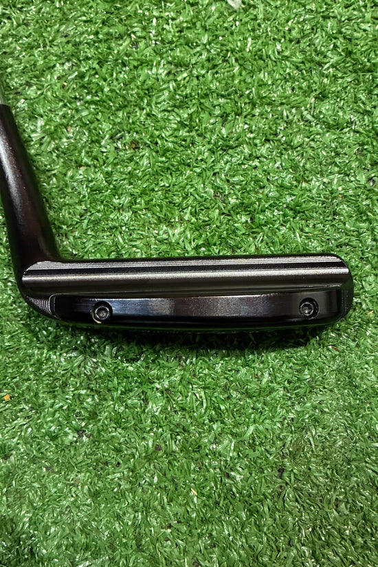 Odyssey Black Series Tour Designs 8 Putter Steel RH MINT